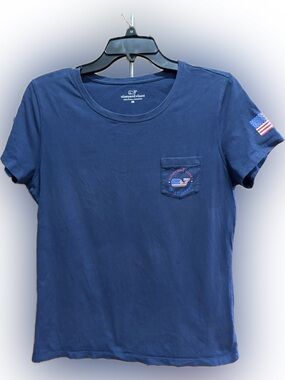 Vineyard Vines Women’s Blue Pocket Tee with Flag Whale M
